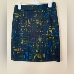 Premise Petite Skirt Straight Stretch Unlined Back Slit Size 8P